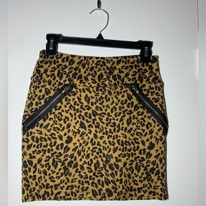 Mini Skirt. Leopard Print. Sz: S